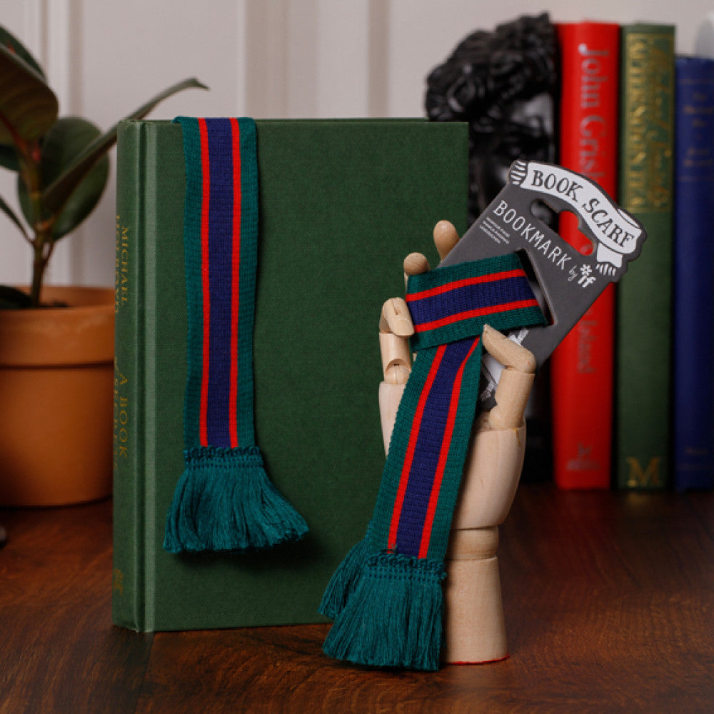 CLASSIC COLOURS - BOOK SCARF